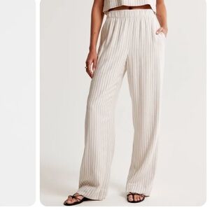 Abercrombie & Fitch women’s medium linen- blend pull on pant tan and white